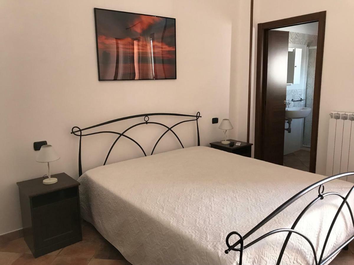 Il Grillo Parlante Bed and Breakfast Surbo Buitenkant foto
